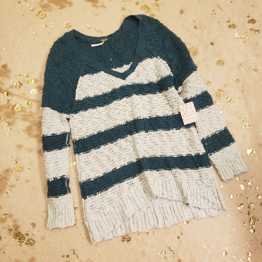 NWT Free People XS Freebird Knit V Neck Sweater Stripped